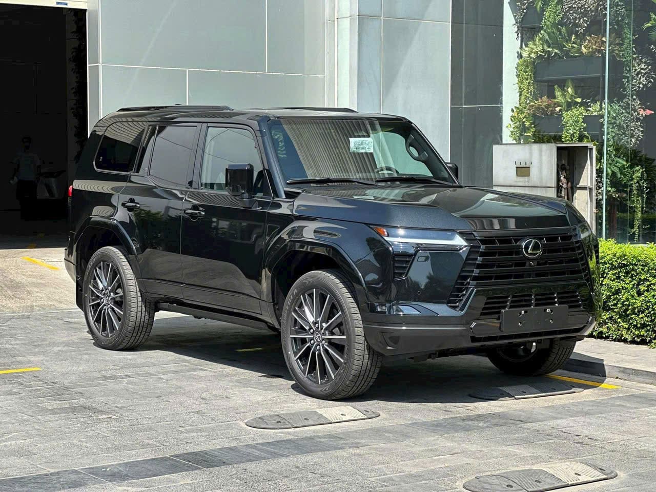 Chế độ lái ECT 2nd của Lexus GX 550M CE cung cấp khả năng chuyển số mượt mà Chế độ lái ECT 2nd của Lexus GX 550M CE cung cấp khả năng chuyển số mượt mà