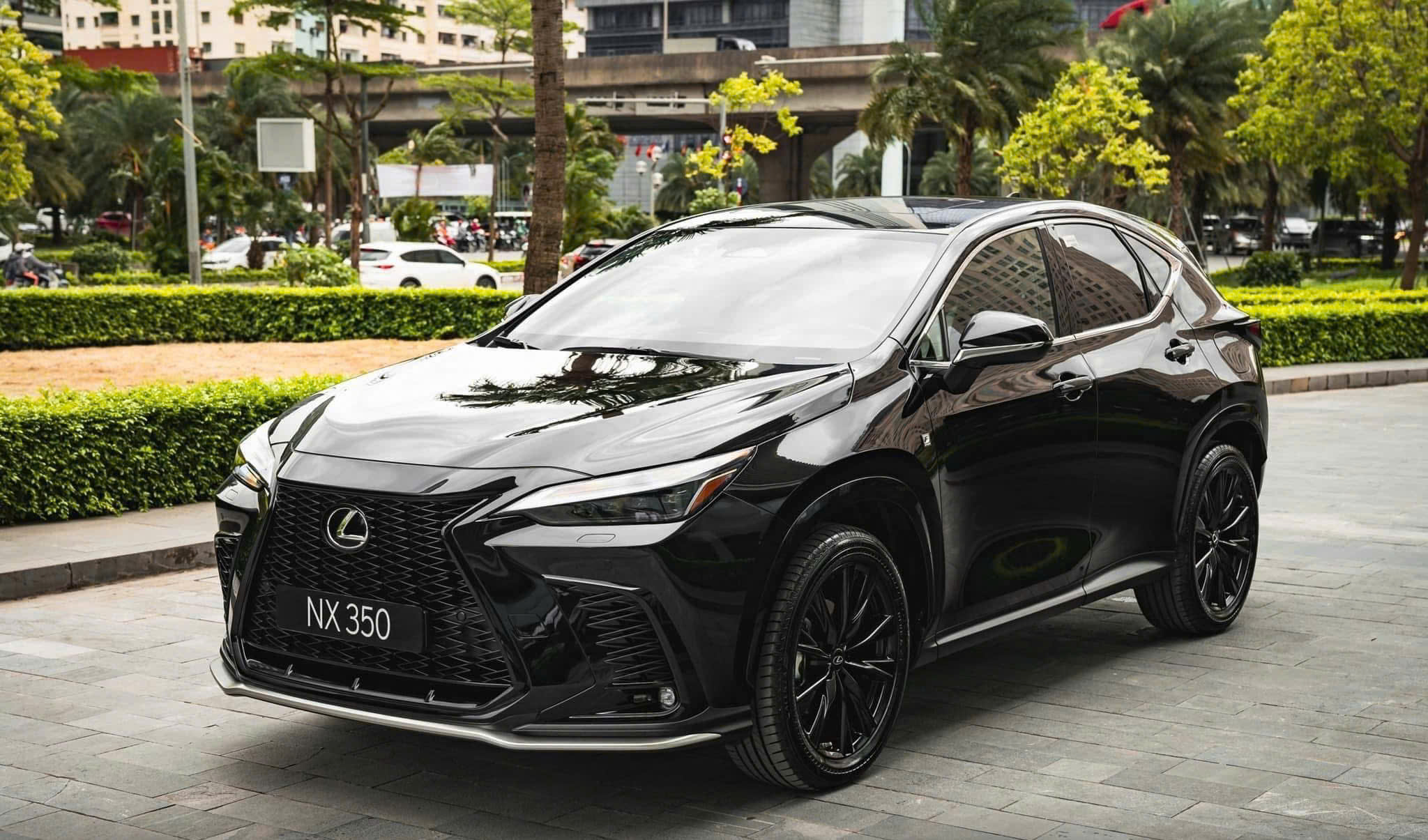 Lexus đã trang bị cho LX 600 F Sport hàng loạt công nghệ hiện đại